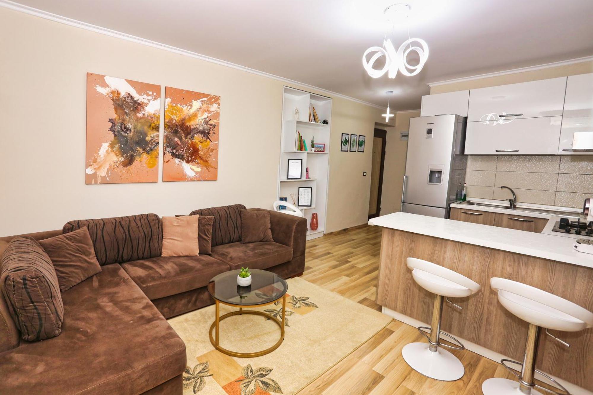 R&B City Center Apartment Tiranë Eksteriør bilde