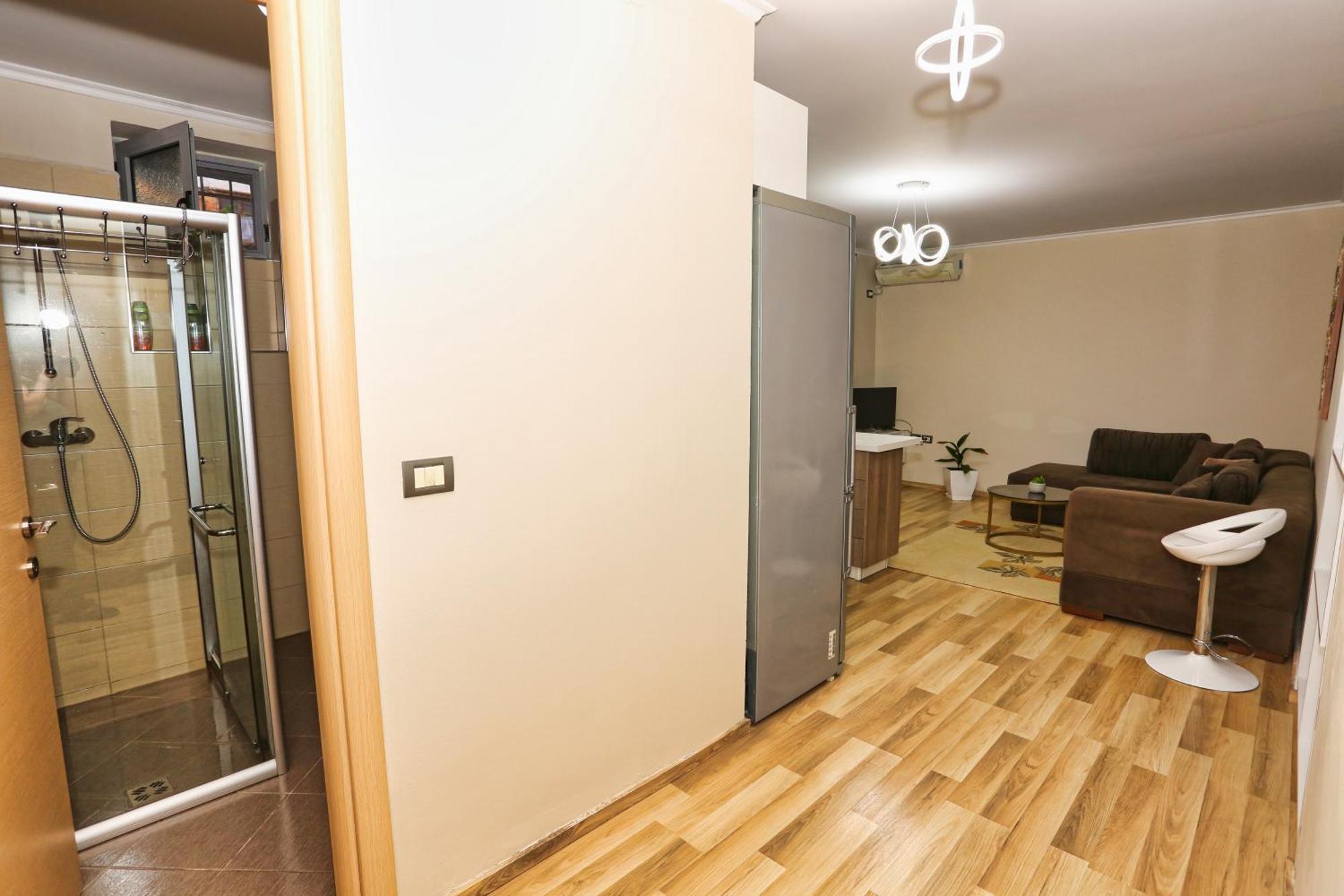 R&B City Center Apartment Tiranë Eksteriør bilde